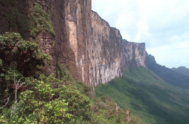 Guiana Highlands, 2 BYO