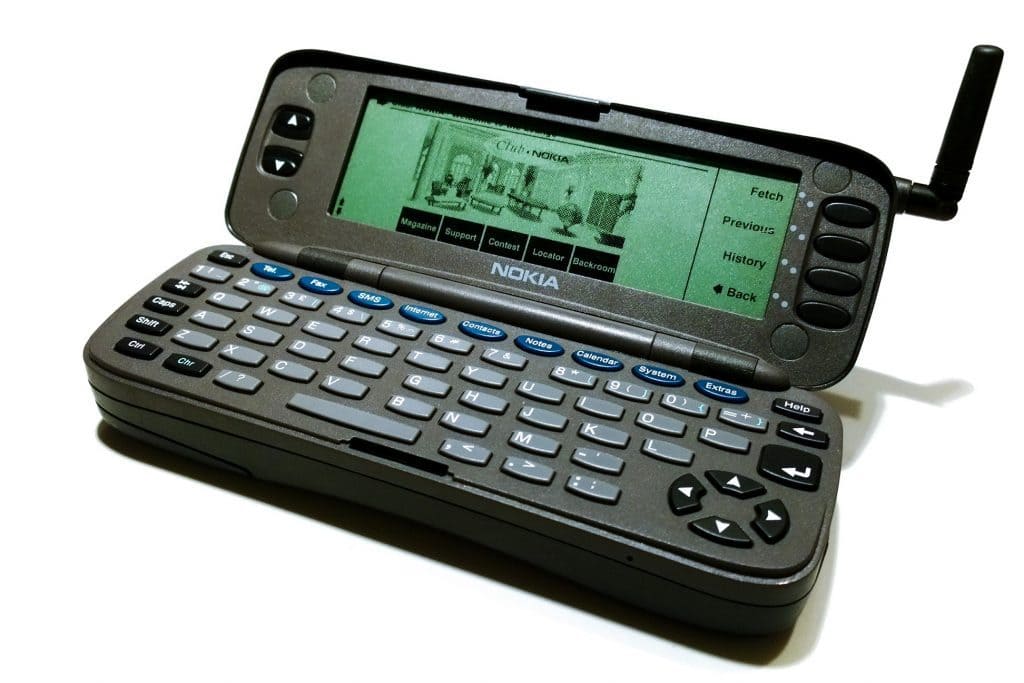 10 Oldest Cell Phones In The World Oldest 10-oldest-cell-phones-in-the-world-oldest