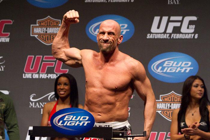 Top 10 tallest UFC fighters of all time