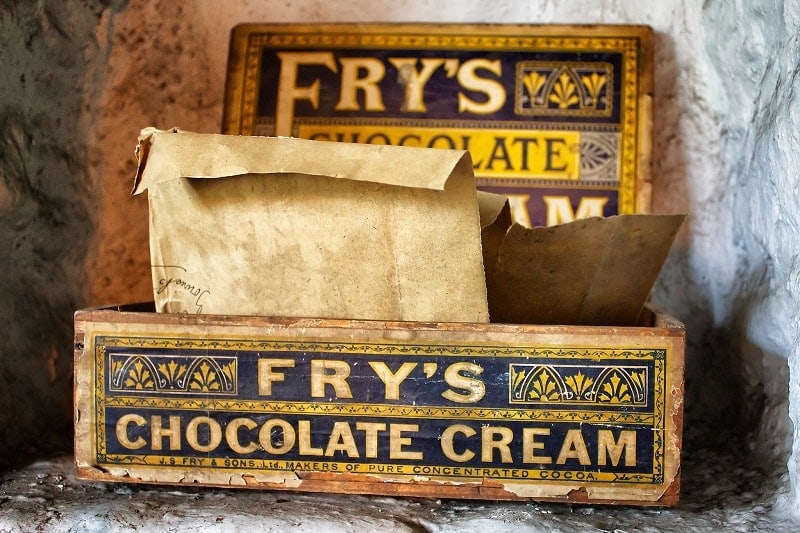 10 Oldest Candy Bars in the World (Updated 2021) | Oldest.org