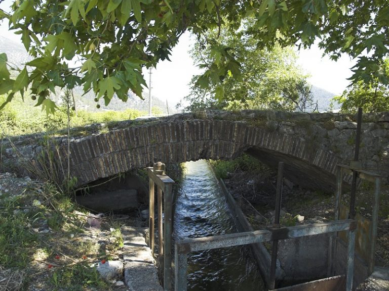 10 Oldest Bridges in the World