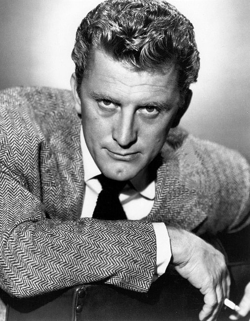 10 Oldest Living Actors in the World