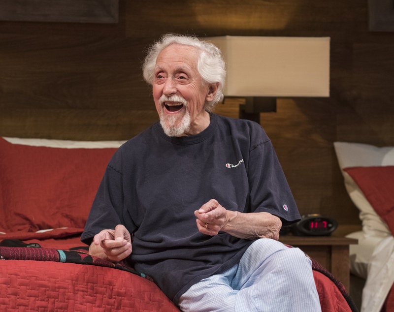 10 Oldest Living Actors in the World (Updated 2025)