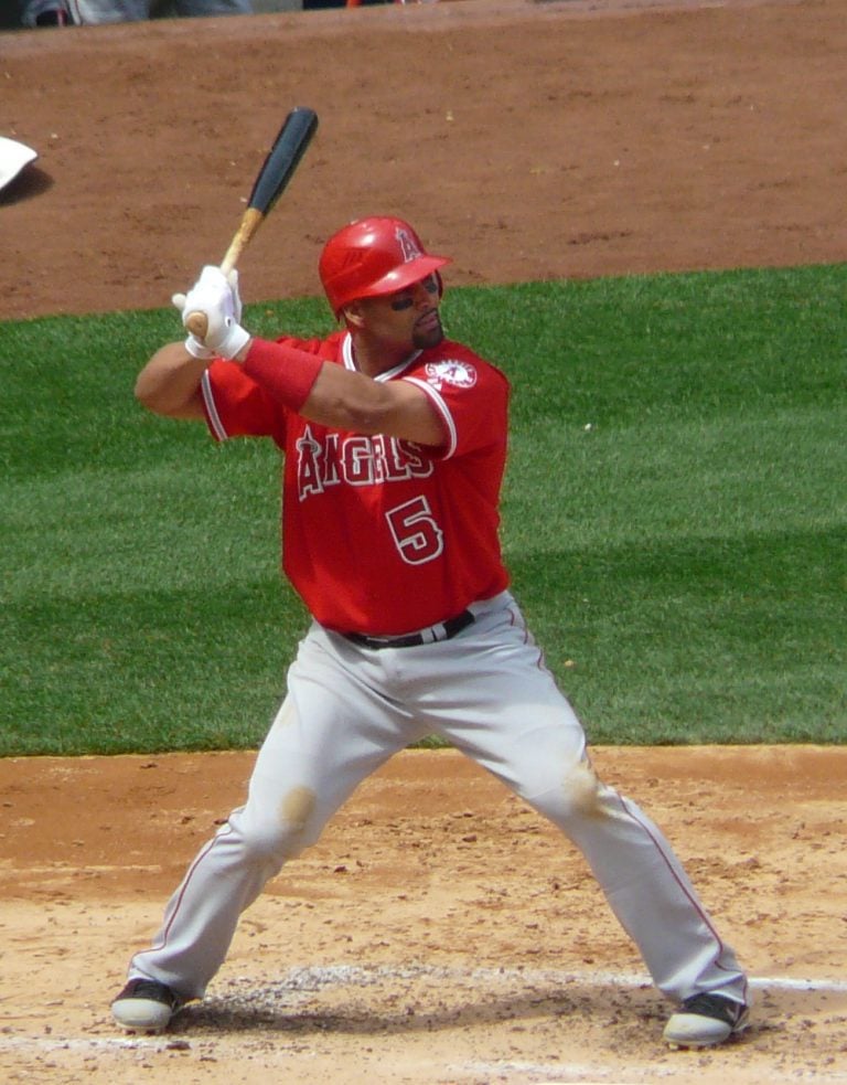 11 Oldest Active MLB Players (Updated 2024)