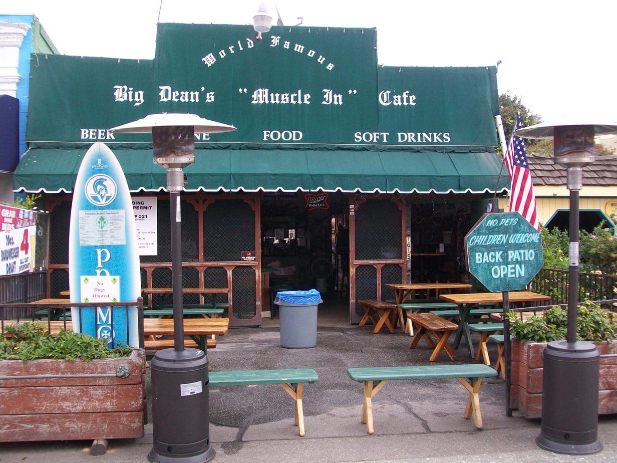 Big Dean's Ocean Front Café