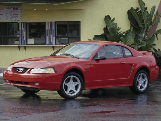 2000 Ford Mustang GT