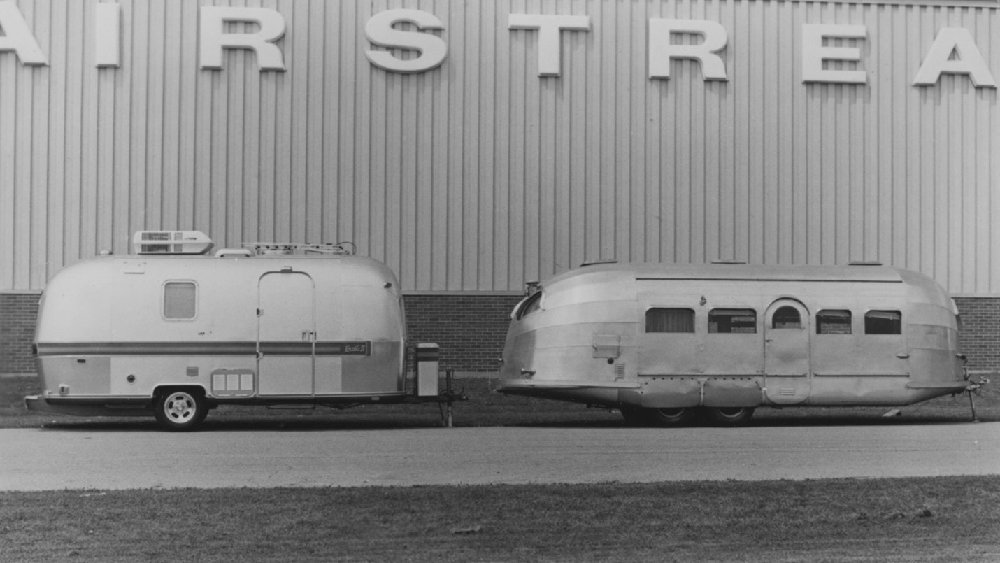 Trailer Coaches