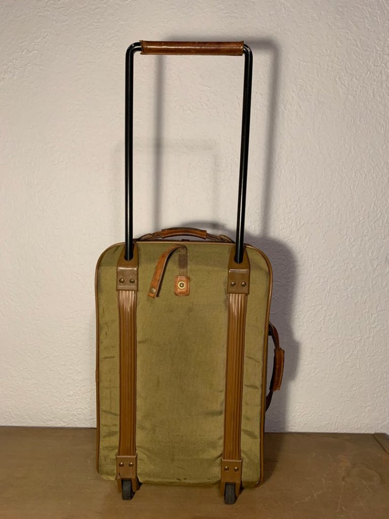 5 Best Vintage Suitcases of 2021 Available on  (Gifts for Mom)