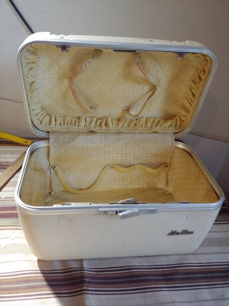 Vintage American Tourister Round Suitcase Luggage Tiara Train Hat Box -   Log Cabin Decor