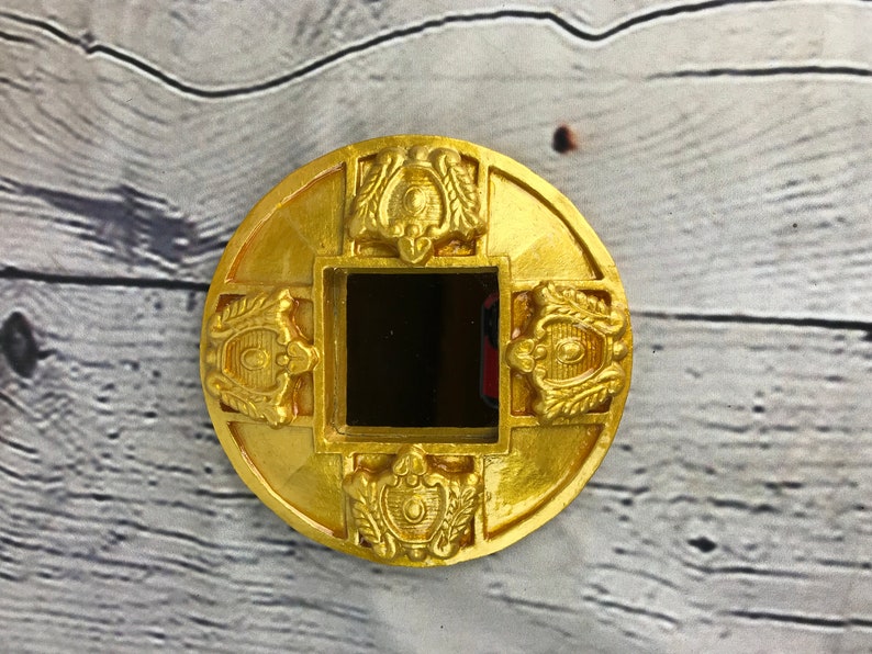 Square Mirror in Gold Round