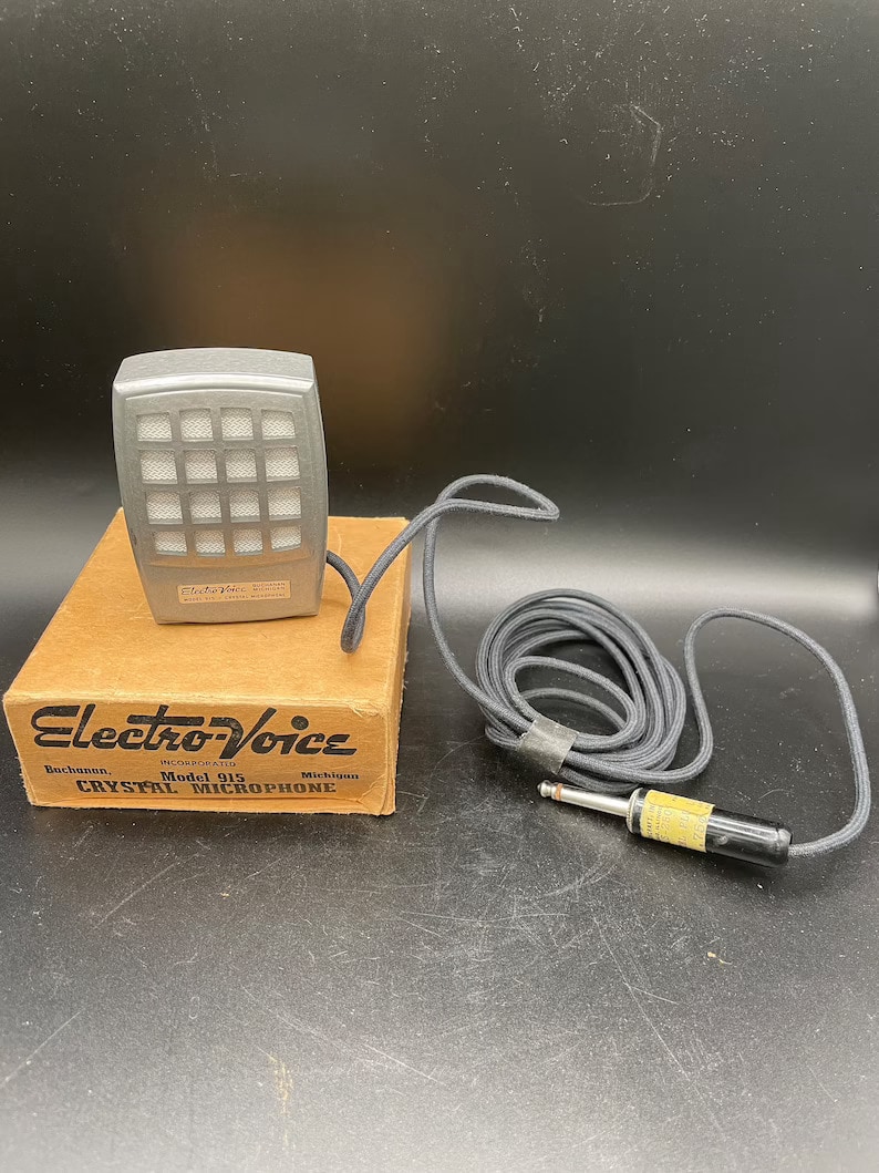 45 Vintage and Antique Microphones (Functional and Decorative)