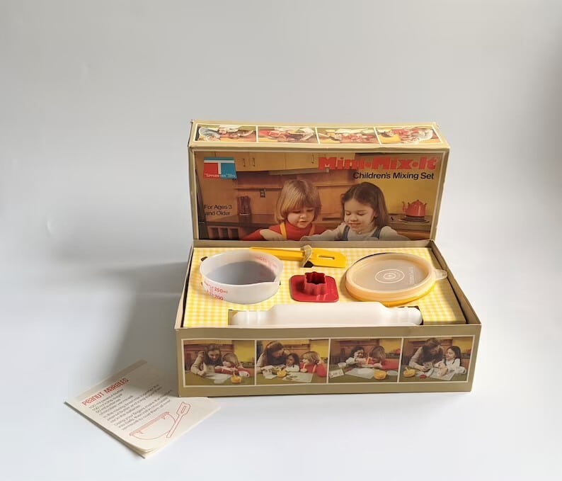 Tupperware Mini Mix It Children Mixing Set Vintage Toy