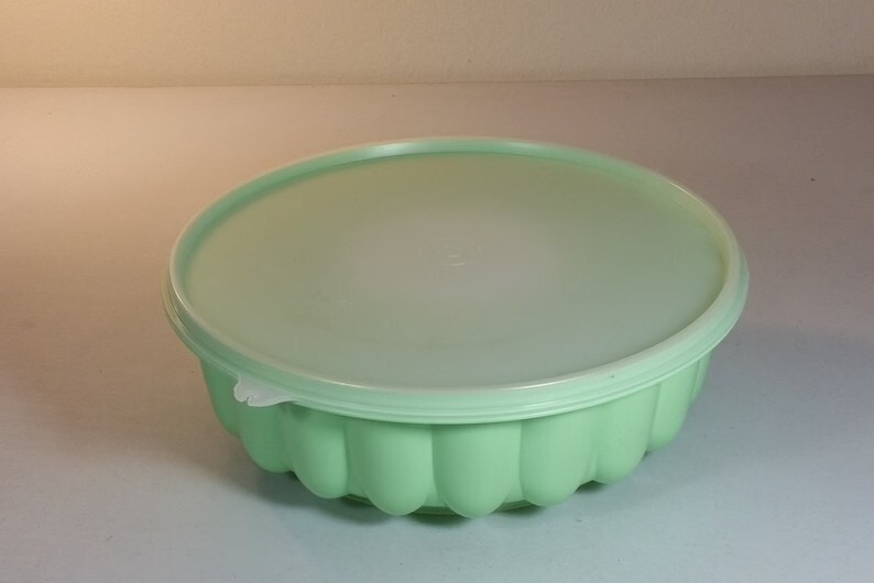 Vintage 1970's Tupperware Mint Green Jello Mold