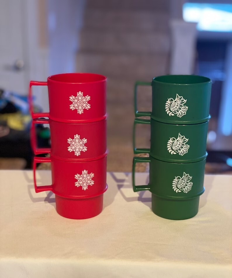 Vintage 1960s/70s Red & Green Holiday Tupperware Stacking Cups/coasters.  Vintage Cups. Tupperware. Stacking Cups. Holiday. Kitchen Decor 