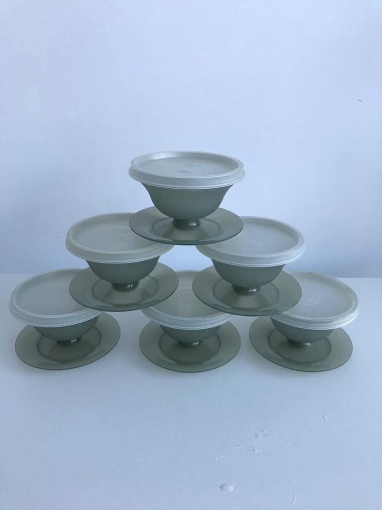 Vintage TUPPERWARE 840 Servalier Olive Green Bowl Snap on Lid Canada Handle  Scratches Green 