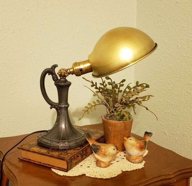 1920's Vintage Lightolier Table or Desk Lamp