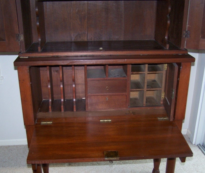 Plantation Hutch Desk