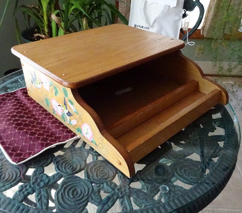 Hummingbird Lap Desk