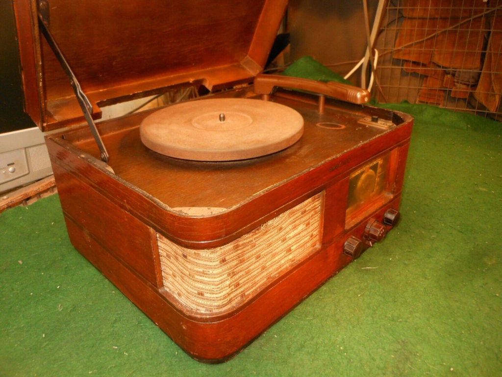 Antique Crosley radio & turntable Model No. 56-TP-L art deco tube Works