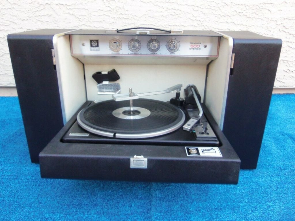 General Electric Trimline 500 Stereo, Vintage Portable Record Player