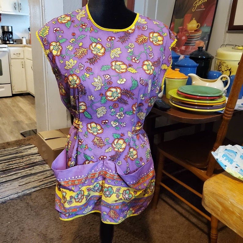 Retro Floral Cobbler's Apron