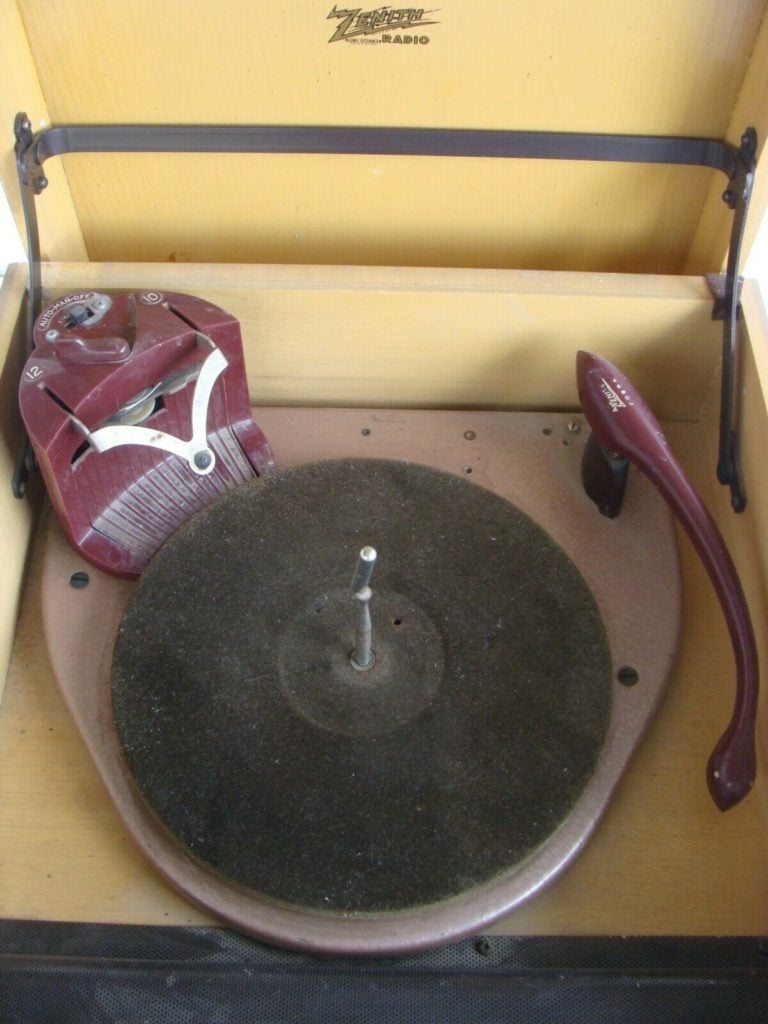 Grande Rétro Record Player Tin 310 x 310 x 137 mm