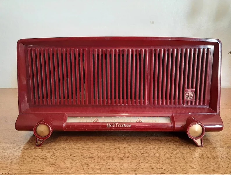 Vintage Hoffman Tube Radio