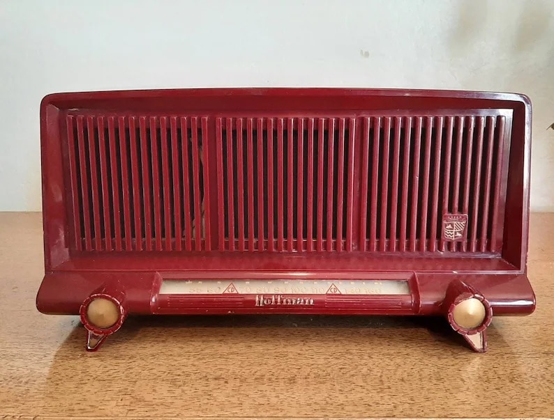 Vintage Hoffman Tube Radio