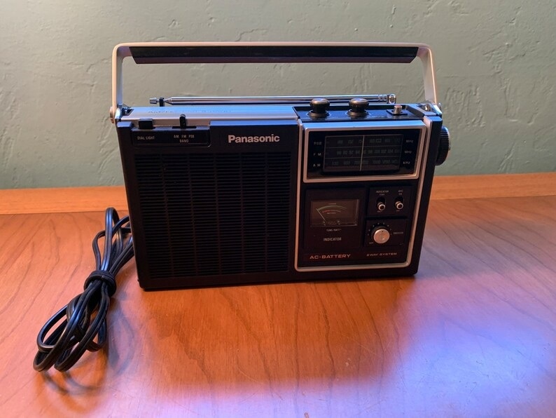 Vintage 1970s Panasonic Radio rf-1060 PSB/AM/FM 3 Band Made in Japan