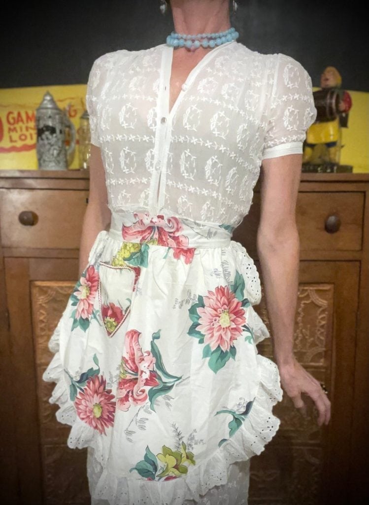 Vintage Floral Apron with Ruffles and a Sweetheart Pocket