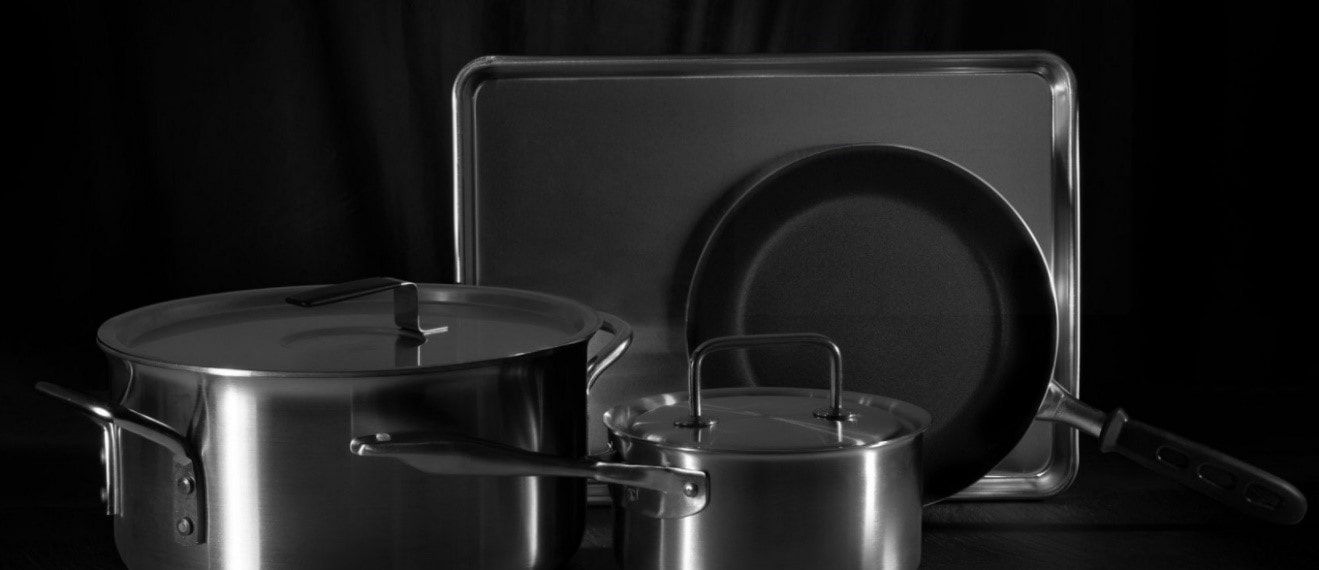 8 Oldest Cast Iron Skillets Ever