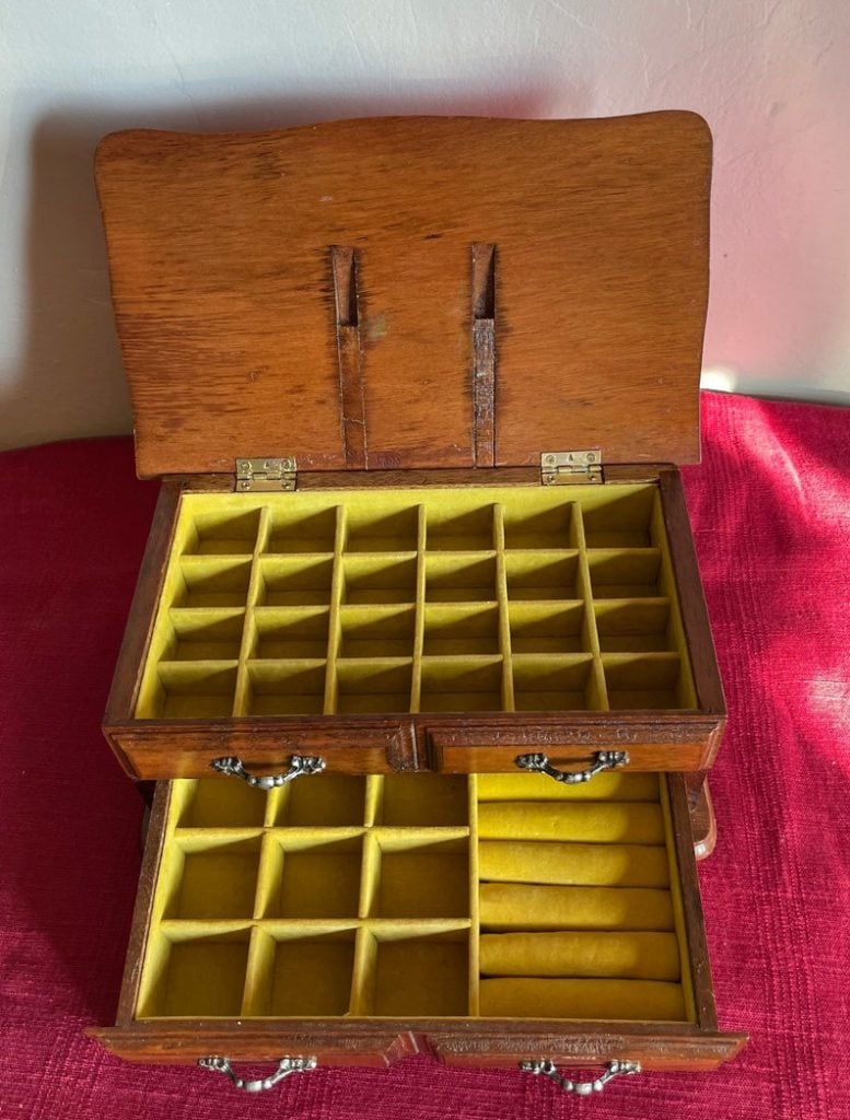 antique travel jewellery box