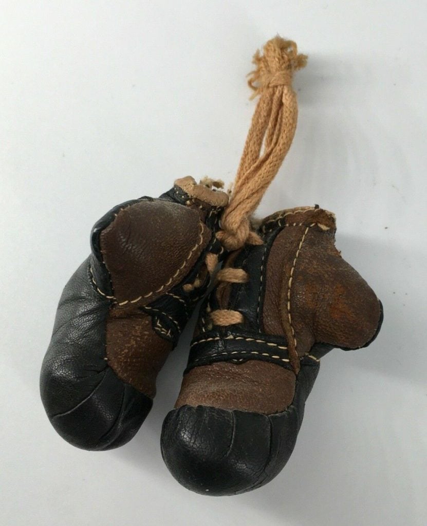 Antique Miniature salesman sample ornament novelty souvenir Boxing Gloves