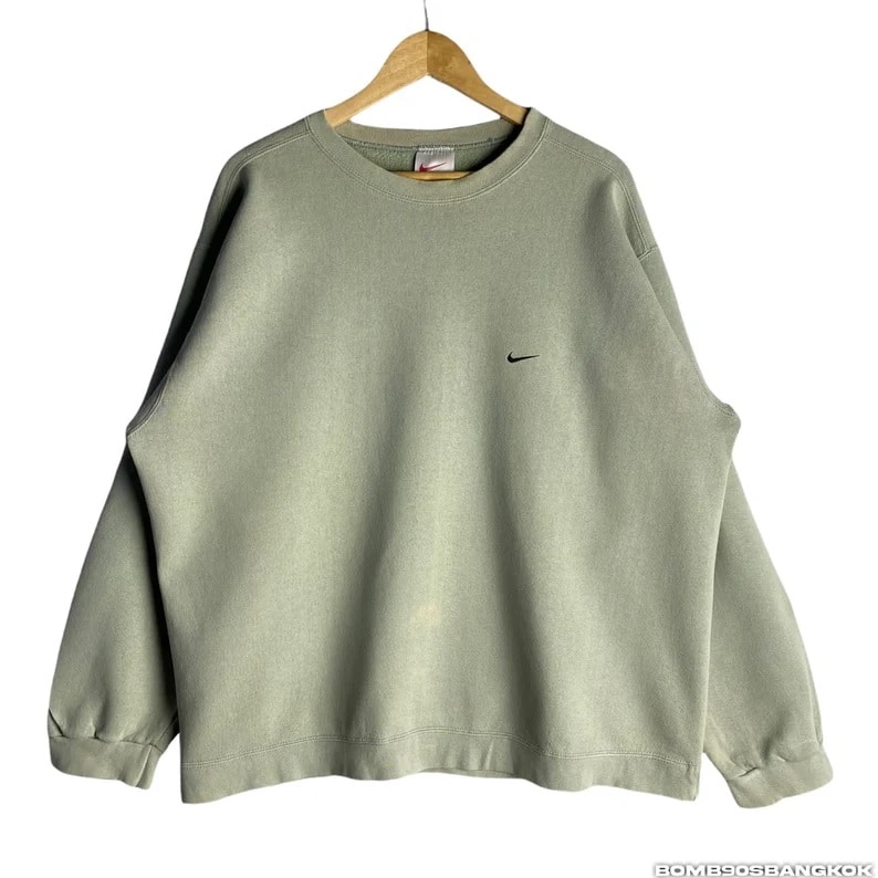 Authentic!!Vintage 90s NIKE Essential Green Tea Sweater