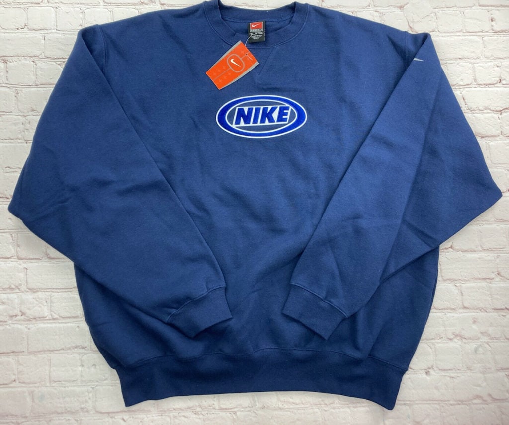 VINTAGE Nike Sweatshirt Y2K Logo Crewneck