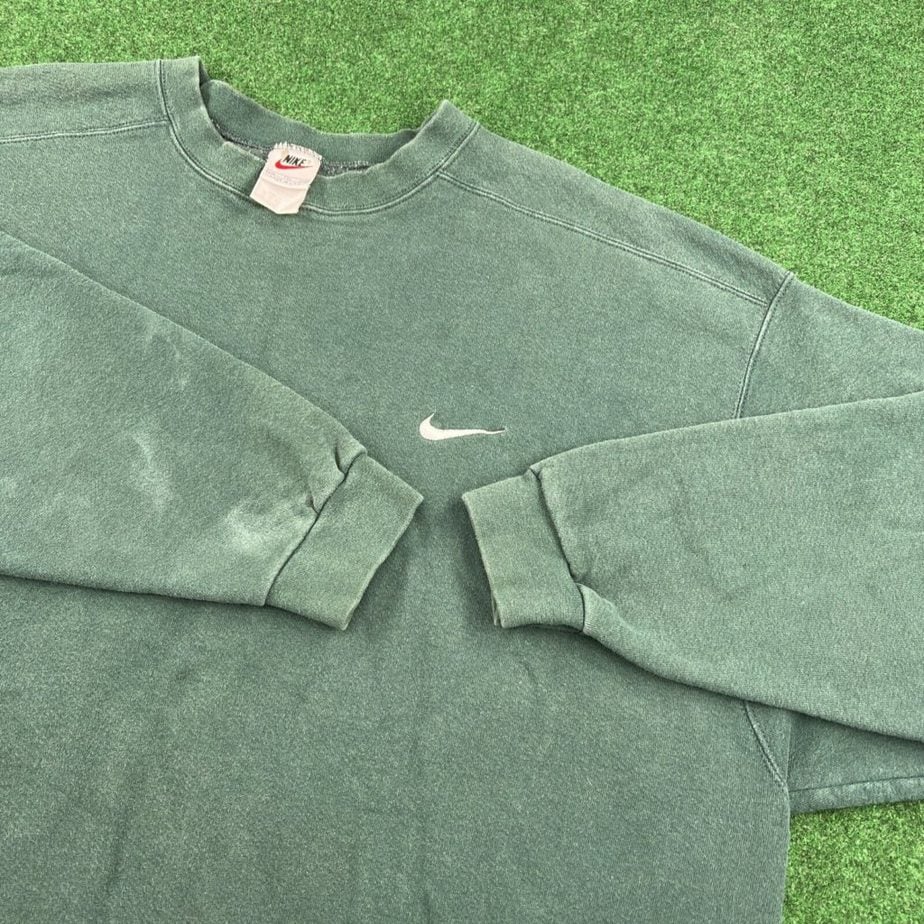 Vintage 90S Nike Swoosh Embroidered Chest Green Crewneck