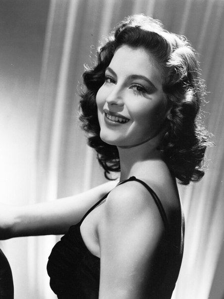 Ava Gardner Curls