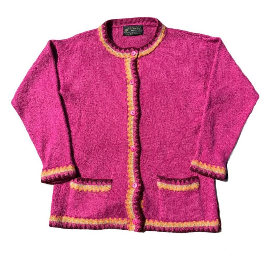 Women’s medium vintage handmade alpaca sweater! In amazing condition, made in Peru