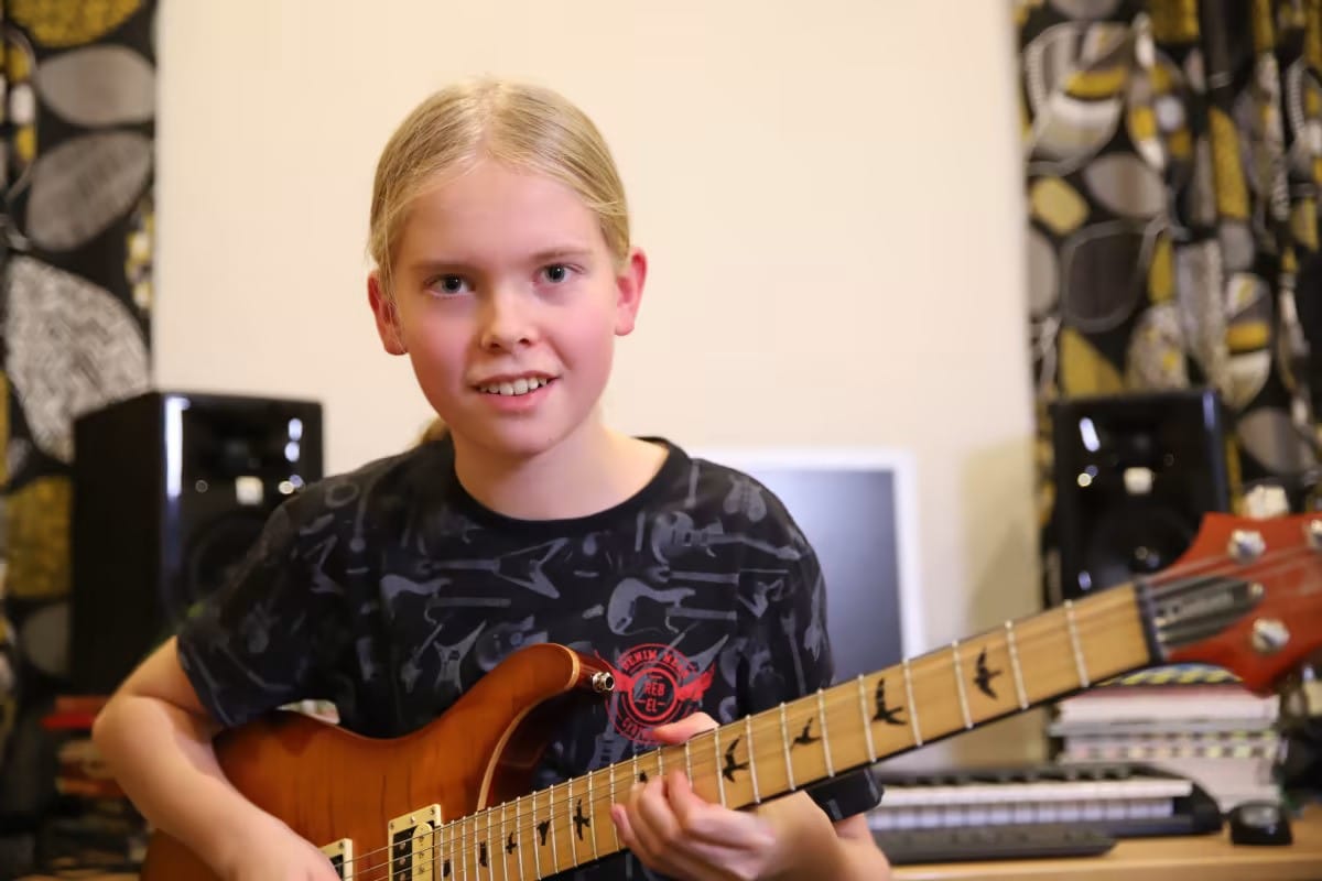juho ranta maunus ozzy osbourne crazy train cover by jrm