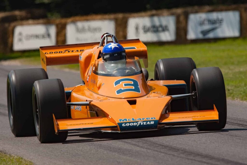 McLaren M16