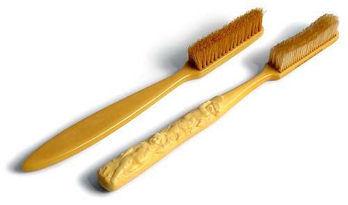 Three-row Bristle Brush