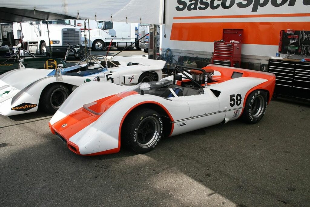 McLaren M6A