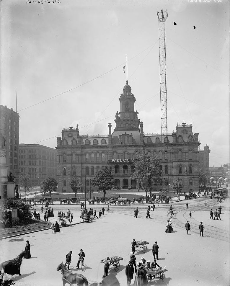 The Detroit Century Box