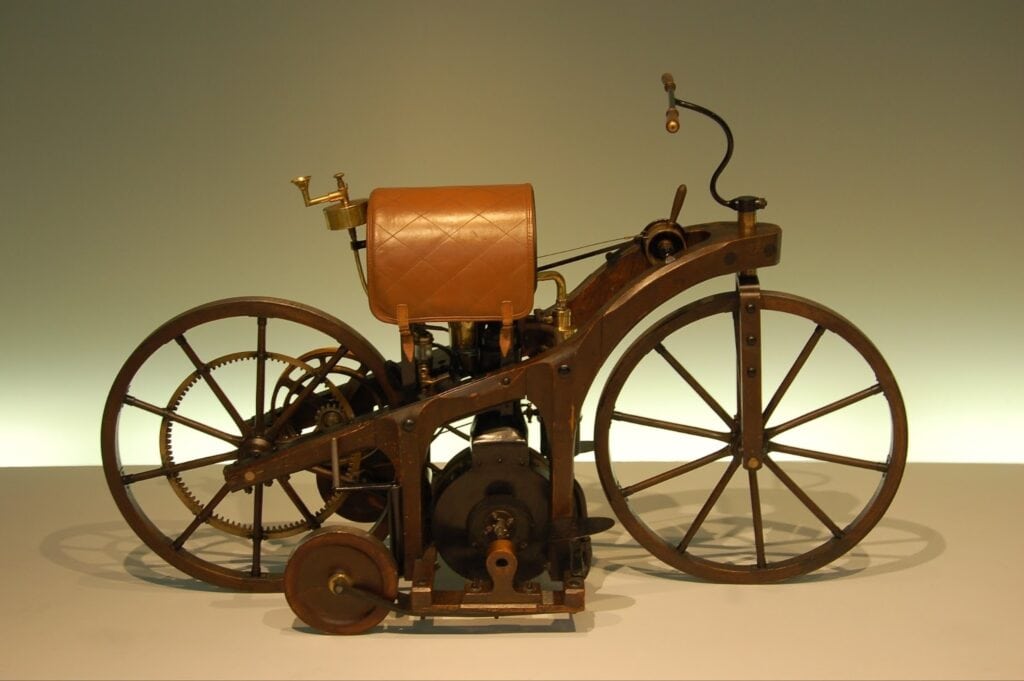 Daimler Reitwagen (1885)