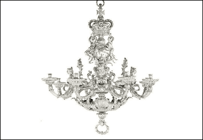 Givenchy Royal Hanover Chandelier (18th century)