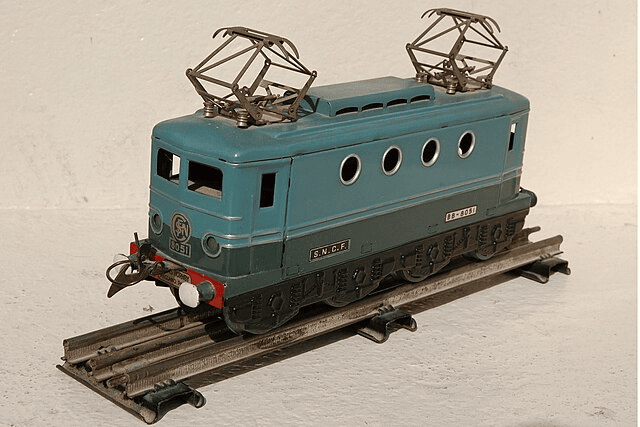 Hornby Modelled Miniature