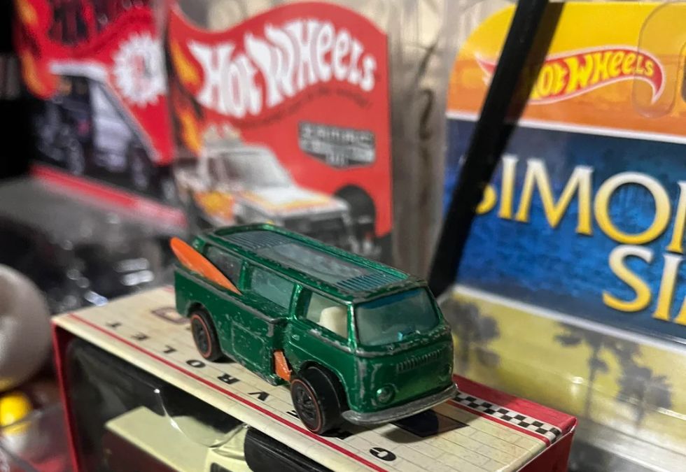 Hot Wheels VW Beach Bomb