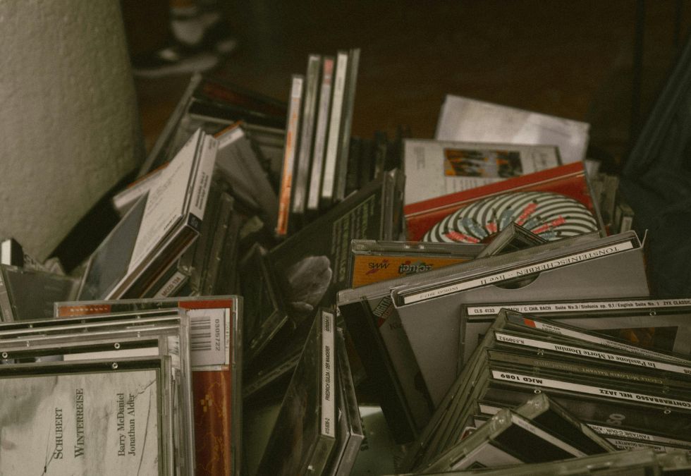 Cd Mess 12 Things You Used to See Everywhere – Now Gone Forever