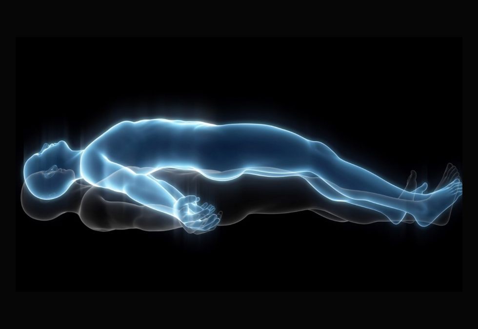 13 Things People Say They Experience Right Before Death, According to ...