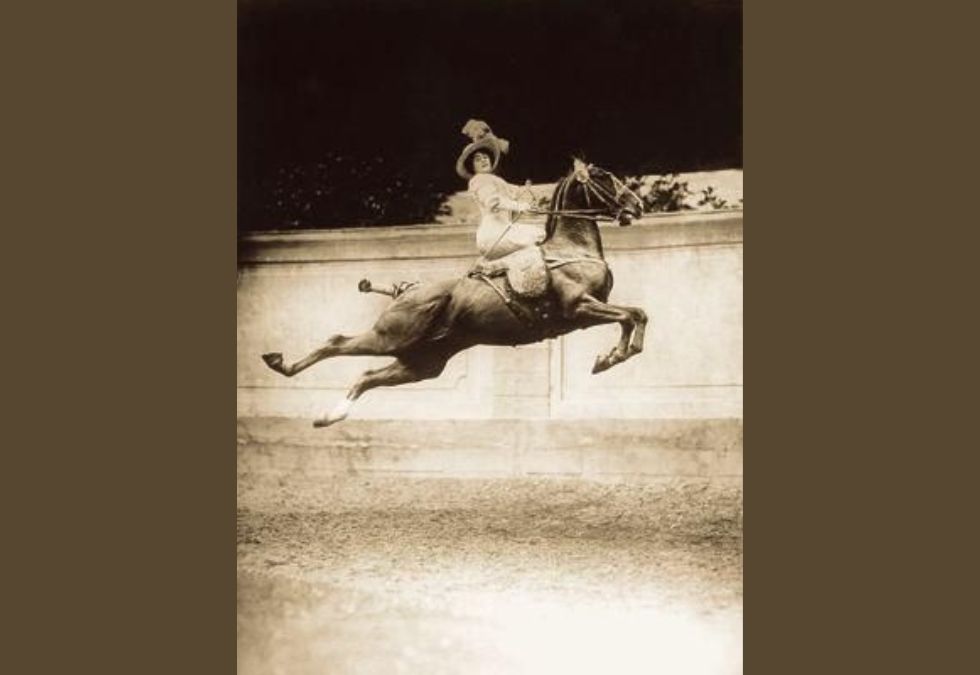24 Rare Vintage Photos of Carnival, Circus, and Sideshow Acts